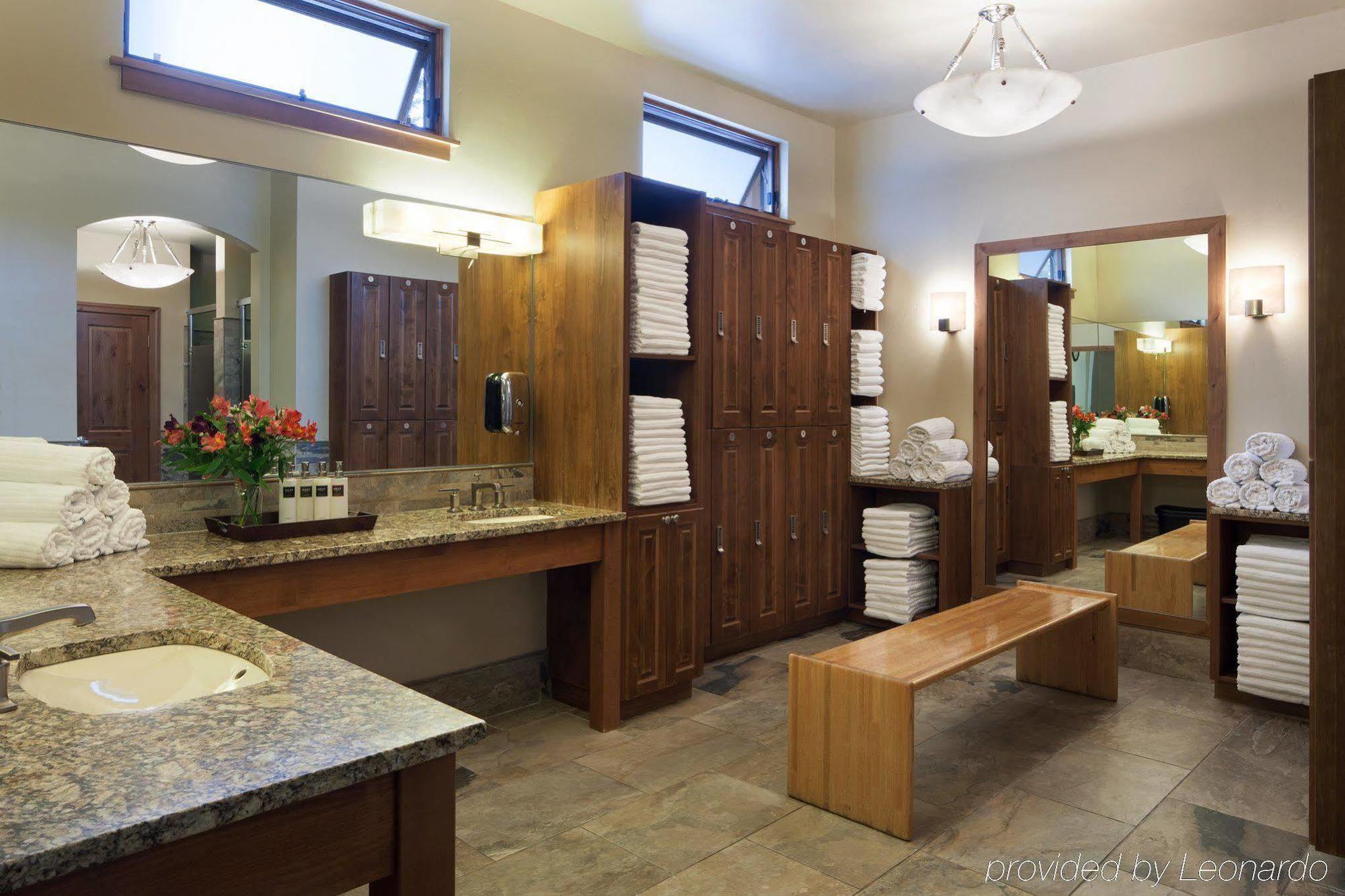 Stonebridge Inn, A Destination By Hyatt Residence Snowmass Village Eksteriør billede